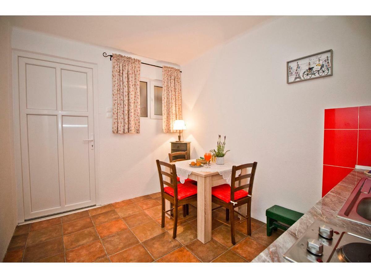 Double A Split Apartment ภายนอก รูปภาพ